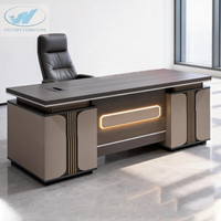 Bureau de direction moderne pour le travail de bureau, bureau de direction, mobilier de bureau avec panneau en bois, style pour président, bureau de direction
