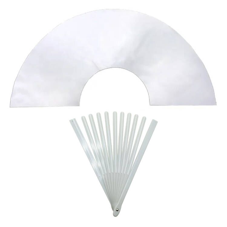Côtes en plastique blanc