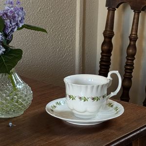 British Vintage Rose Ceramic Eco-Friendly 250ml Tea <b>Cup</b> <b>Saucer</b> Set Flower-Design Home Dessert Coffee Afternoon Tea Serving - Product Image 1