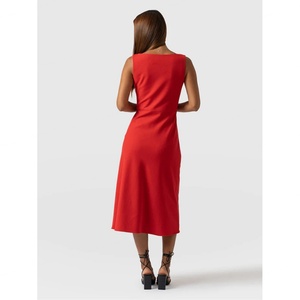 เดรสยาวแฟชั่นดีไซน์ใหม่ เซ็กซี่ ไร้แขน ทรงเข้ารูป ผ้าถัก ลายดอกไม้ สำหรับฤดูร้อน สไตล์ลำลอง สำหรับผู้หญิง - Product Image 3