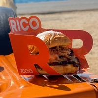 Boîte à emporter pliable tendance, résistante à la graisse, avec logo personnalisé, pour smash burger, emballage alimentaire rapide.