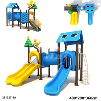 Toboggan d'extérieur en plastique épaissi résistant aux intempéries pour parcs d'attractions et projets résidentiels extérieurs