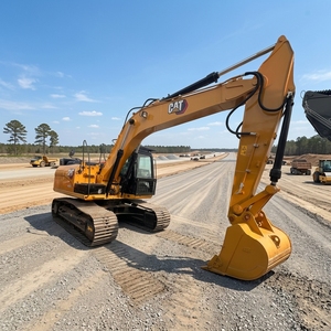 รถขุดมือสอง CAT 315D2GC 15 ตัน นำเข้าจากญี่ปุ่น รถตักดินตีนตะขาบ Caterpillar มือสอง สำหรับงานก่อสร้างและงานดินดิบ ราคาพิเศษ - Product Image 1