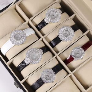 Montre de luxe personnalisée OEM en moissanite, boîtier en argent 925, mouvement à quartz suisse, verre saphir, montre de luxe sertie de pierres pour hommes et femmes - Product Image 2