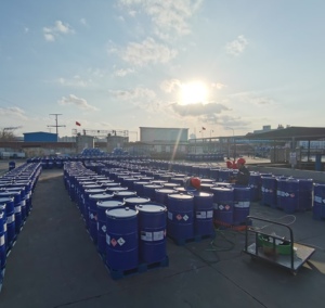 مادة خام للمنظفات روندا دي إيستر كوات بنقاء 90%، قاعدة منعمات، معجون أبيض/أصفر فاتح - Product Image 4