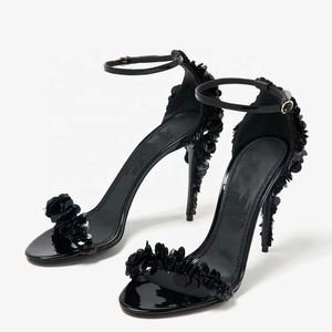 Sandales dorées à fleurs scintillantes pour femme, grande taille 46, à talon aiguille, bout pointu, avec bride cheville et bande unique, pour soirée - Product Image 4