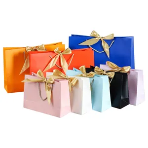 Custom logo Matte Laminate Rope Chain Handle Black Special Shoppers Premium Paper Gift Bags Shopping Bag