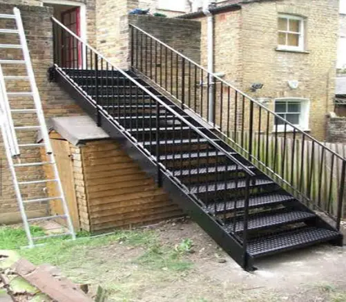 Venda direta da fábrica preços residenciais escadas de ferro para fora