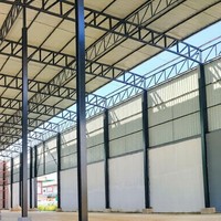 Entrepôt logistique préfabriqué en structure métallique isolée, usine intégrée, atelier en acier, conception moderne, projet global