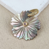 Breloques en forme de fleur à cinq pétales sculptées à la main en nacre noire naturelle, élégantes, pour bijoux DIY et anniversaires