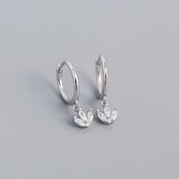 Zierliche Gold Vermeil Sterling Silber Doppelblumen Hängeohrringe 925 Sterling Silber Blumencluster Creolen