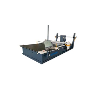 Machine de découpe automatique de tissus Zoyer ZY-CC10S pour cuir, tissus non tissés et tissus de grande taille - Product Image 1