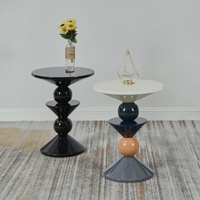 Petite table en plastique minimaliste mobile, de style nordique, inspirée d'Instagram, tendance et créative, élégante table de chevet