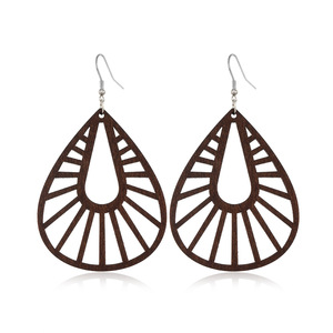 Boucles d'oreilles en bois Musesure, <span class=keywords><strong>best</strong></span>-<span class=keywords><strong>seller</strong></span>, style européen et américain, géométriques, creuses, faites à la main, légères - Product Image 5
