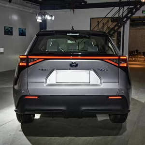 Coche eléctrico urbano de lujo - Product Image 1