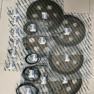 Parti del motore 3 d84 4 d84 4 d94 4 d95 4 d98 4 d102 4 d105 4 d120 4 d130 6 d92 6 d95 6 d102 6 d105 Kit di riparazione revisione per Komatsu - Product Image 2