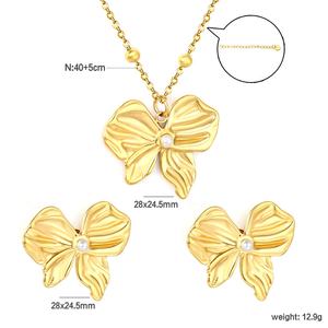 Juego de Collar y Aretes de Acero Inoxidable con Baño de Oro de 18K, Diseño de Corazón y Flor, con Perla Incrustada, Joyería de Moda, Regalo para Mujer - Product Image 3