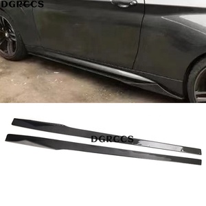 สเกิร์ตข้างคาร์บอนไฟเบอร์แท้แบบขัดเงา สไตล์ MTC สำหรับรถ BMW M2 F87 ปี 2015-2023 พร้อมปีกข้าง ติดตั้งง่าย - Product Image 1