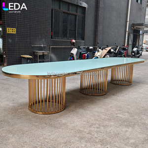 LEDA Fournitures modernes pour événements et fêtes, table ovale ronde en acier inoxydable doré, table longue en verre trempé pour hôtels et mariages - Product Image 3