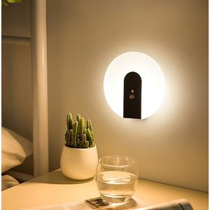 ไฟกลางคืน LED แบบชาร์จไฟได้ แม่เหล็กไร้สาย ติดผนังอะคริลิค สำหรับห้องนอน พร้อมเซ็นเซอร์ตรวจจับร่างกายมนุษย์ - Product Image 5