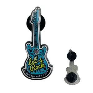 Xieyuan 디자인 사용자 정의 모양의 금속 기타 음악 테이프 레코더 옷깃 핀 배지 빈티지 카세트 테이프 에나멜 핀 옷