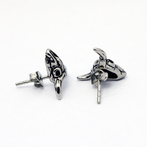 Pendientes de acero inoxidable con cabeza de toro de Yunnique, joyería de moda para fiestas - Product Image 1