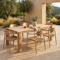 Chaise de salle à manger d'extérieur moderne et durable, avec cadre en aluminium thermolaqué, dossier en plastique imitation bois et assise en rotin tressé, pour écoles et parcs