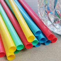 Pailles en acide polylactique biodégradables de 6 mm de diamètre pour un usage unique dans l'eau, les boissons, le café, les jus, les fêtes et les bars.