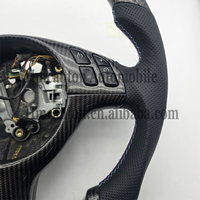 Volant de direction en cuir perforé de haute qualité en fibre de carbone pour BMW Série 3 E46 - Vente en gros