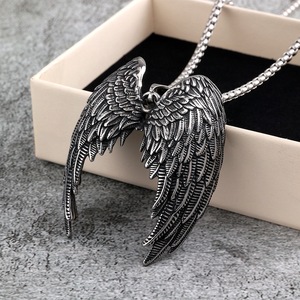 Yunnique-collar con colgante de ala de ángel de acero inoxidable para hombre, alas 3D Punk, regalo de joyería de moda - Product Image 2