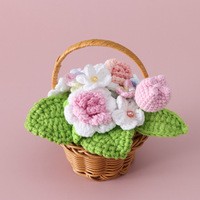 Cesta Artesanal de Crochê Floral Misto com Alça de Rattan Mini Artesanal para Decoração de Casa