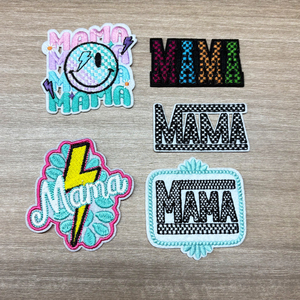 Patchs brodés personnalisés pour chapeaux, lettres thermocollantes, logo, pour la fête des Mères, design sur mesure - Product Image 1