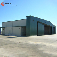Bâtiment d'hangar en structure métallique avec portes coulissantes, taille personnalisée, kit préfabriqué