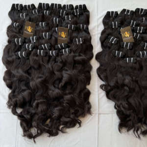 Fournisseurs en gros de tissages de cheveux naturels vierges indiens non traités, alignés sur les cuticules, extensions de cheveux humains de temple indien - Product Image 1