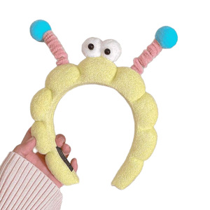 Fascia per capelli in peluche a forma di simpatica larva per bambini e bambine, elastici per capelli morbidi a forma di animale con pompon e antenne, costume da festa, all'ingrosso - Product Image 6