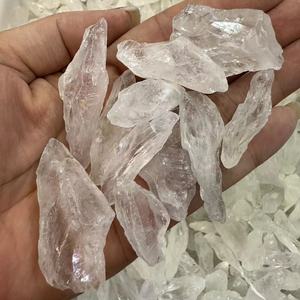 Vente en gros de cristaux naturels blancs polis, pierres brutes, baguette de quartz clair, pointe de quartz, pierre brute pour la guérison - Product Image 4