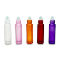 Ausgefallene bunte 5ml 10ml benutzer definierte rosa gefrostete Rolle auf Glas parfüm flasche mit Rollerball