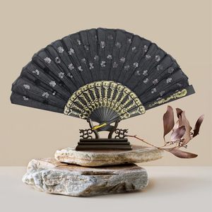 Éventail pliant multicolore vintage en bambou ajouré sculpté, idéal pour mariage, fête, ou comme cadeau d'anniversaire - Product Image 3