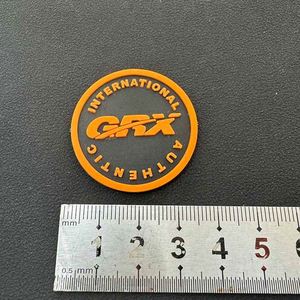 Fabricant d'accessoires pour vêtements, étiquettes écologiques personnalisées, patch logo 3D, étiquettes en silicone transparent, étiquettes en résine de caoutchouc souple en PVC pour bébé - Product Image 3