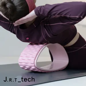 Alat pijat otot merah muda, latihan Yoga perenggang punggung mendukung roda Roller nyeri