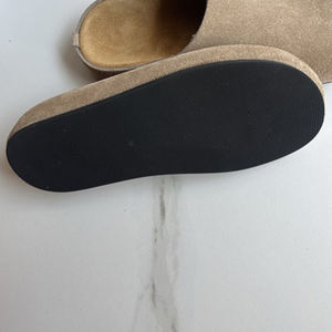 Chaussons en fourrure personnalisés OEM ODM avec logo, taille 35-40, en <span class=keywords><strong>mohair</strong></span>, à enfiler, antidérapants, pour femmes, en poils de vache, mules décontractées - Product Image 4