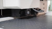 Imprimante UV industrielle à plat UV2513 avec tête d'impression Ricoh, fonctionnement automatique, encre UV, caméra CCD et carte Hoson pour matériaux en forme d'œuf