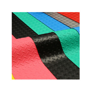Tappetino per Pavimento del Garage in Gomma a Scacchi Shield Autocare 2m X 1,5m - Product Image 4