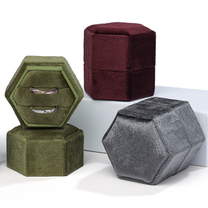 Custom Logo Velvet Jewelry Boxes Luxury Earring Double Ring Jewelry Box Wedding Gift Portable Jewelry Packaging Box With Logo