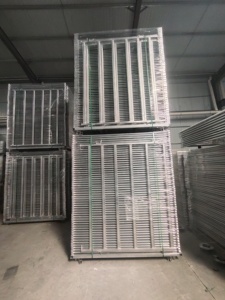 Paneles de Cerca Portátiles de Metal Galvanizado de Alta Resistencia de 6 Pies para Corrales de Ganado, Granjas y Patios - Product Image 6