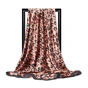 Khăn Quàng Thời Trang 90*90Cm Phụ Nữ Khăn Choàng Lụa Satin Hijab Nữ Bandana Vuông Nữ Khăn Quàng Cổ Quấn Khăn Trùm Đầu Kerchief Muffler - Product Image 3