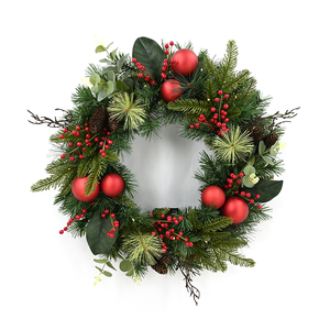 Couronne de Noël artificielle personnalisée à bas prix pour porte d'entrée, avec baies rouges et boules, pour décoration de fête - Product Image 1