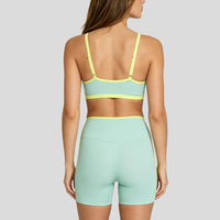 Ensemble de yoga et de sport personnalisable en tissu recyclé, imprimé léopard, couleurs contrastées, pour loisirs, Pilates et entraînement