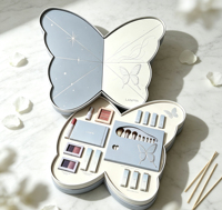 Elegante Scatola Regalo Cosmetica Rigida a Forma di Conchiglia Eco-Friendly con Grafica Personalizzata in Rilievo e Inserto in Schiuma per Collezione Blush - Edizione Festiva