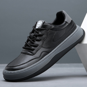 Nouvelles Chaussures Homme Printemps 2026 - Baskets Blanches Polyvalentes - Chaussures Décontractées en Cuir Respirantes pour Homme - Chaussures de Skate Décontractées Imperméables - Product Image 2